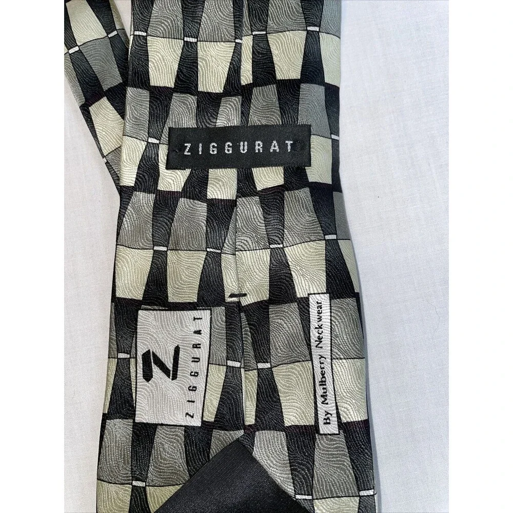 Ziggurat Dress Tie Mens Size 57